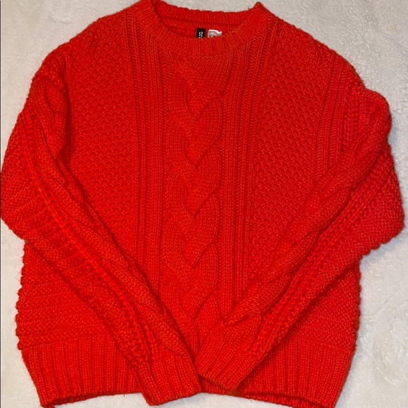 H&M knit sweater - Picture 1 of 2